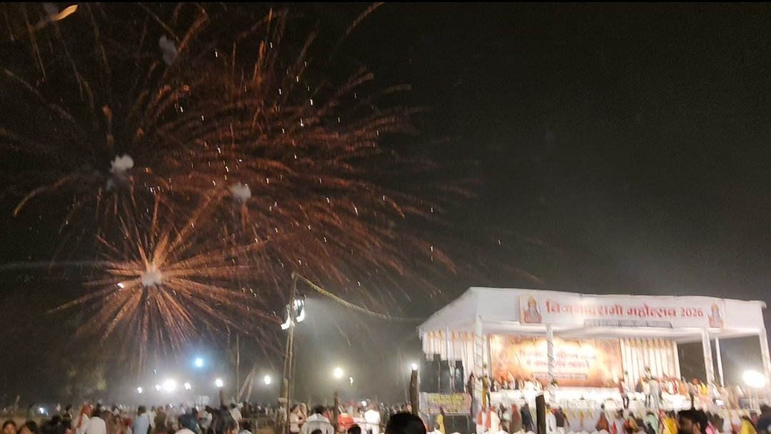 रावण दहन में हादसे की आशंका, बाल-बाल बचे लोग