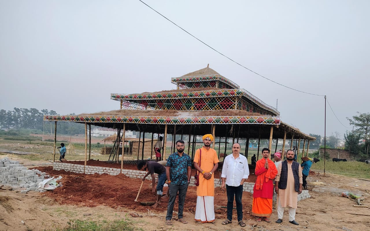 श्री लक्ष्मी नारायण महायज्ञ हेतु यज्ञ स्थल पर आयोजन समिति एवं श्रद्धालुगण लगे तैयारी में