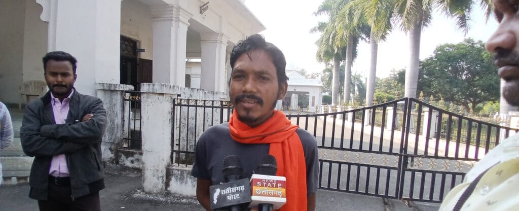 क्या पारिवारिक जमीन की हुई फर्जी रजिस्ट्री... भू माफिया समेत पटवारी पर लगा गंभीर आरोप?