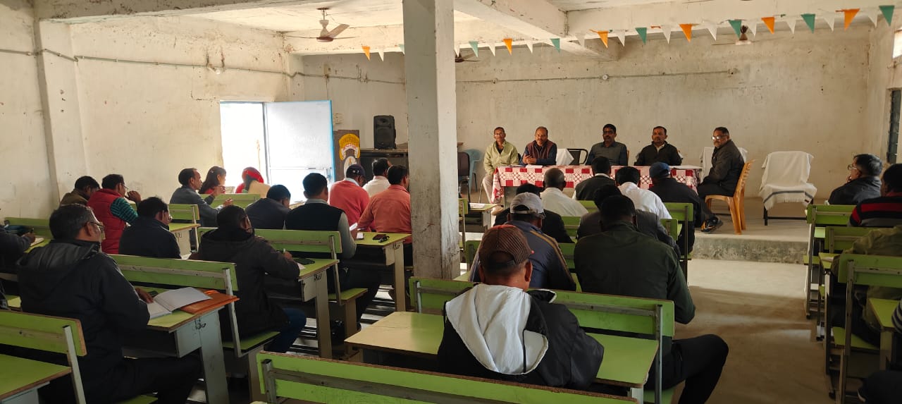 स्थाई शिक्षा समिति की बैठक संपन्न: शिक्षा गुणवत्ता और खेल को बेहतर बनाने के लिए नई पहल